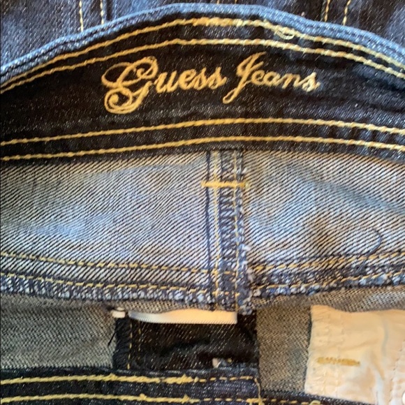 Gorgeous Guess Jean Mini Skirt - Picture 3 of 4
